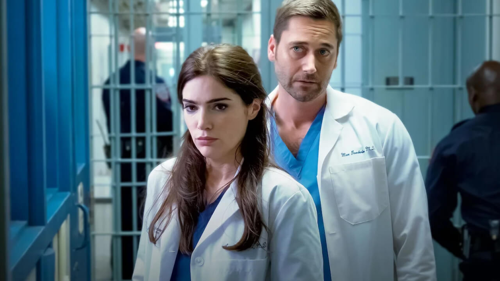 Netflix, ABD'de 'New Amsterdam'ı Kaldırıyor (Ancak Başka Yerlerde Yeni Sezon Ekliyor)